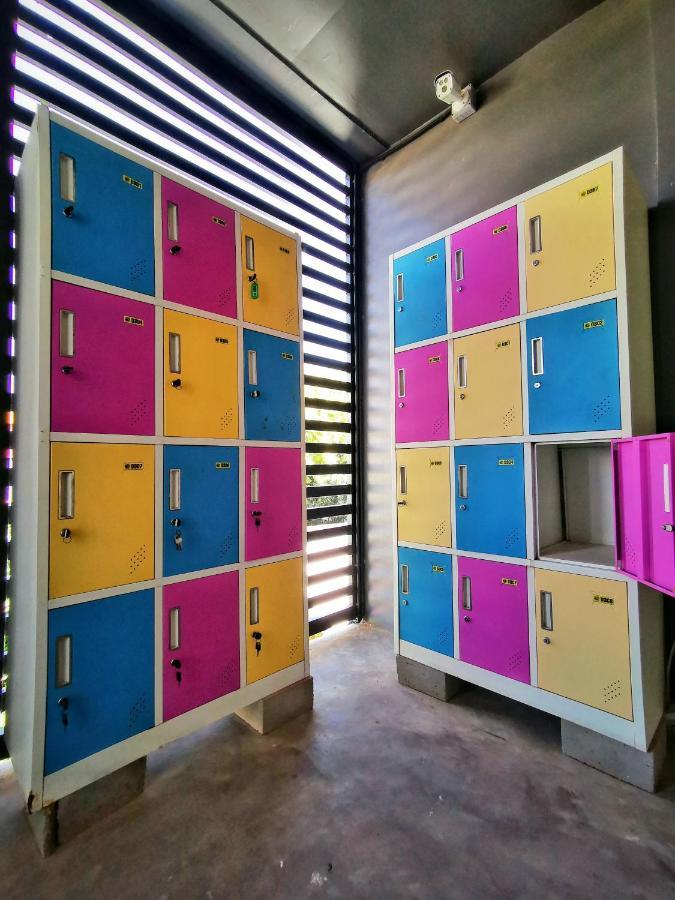 Revolution Siem Reap Hostel Eksteriør bilde