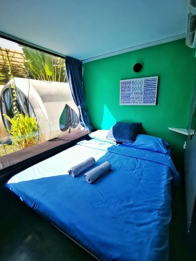Revolution Siem Reap Hostel Eksteriør bilde